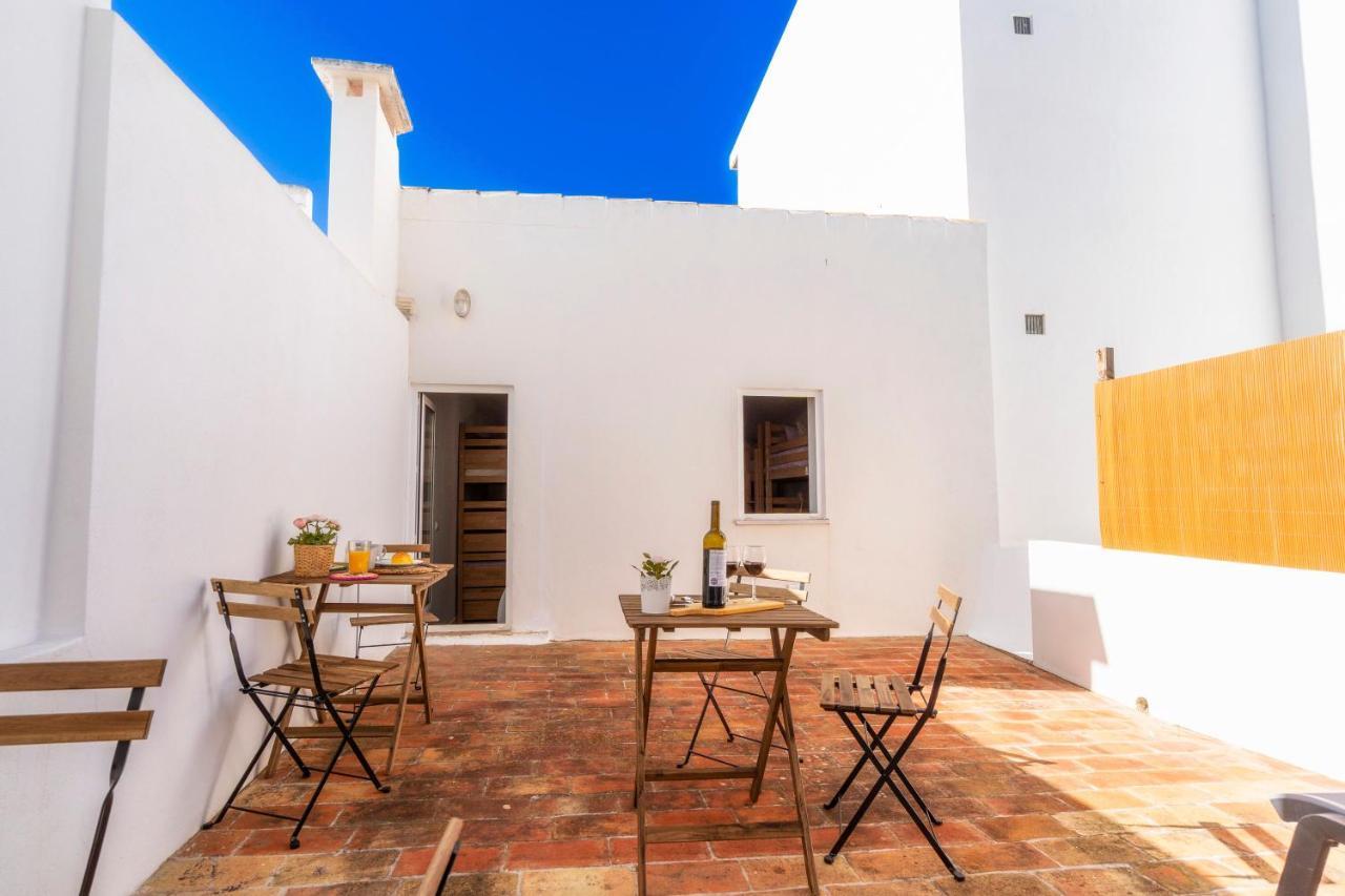 Female Hostel Faro Exterior photo